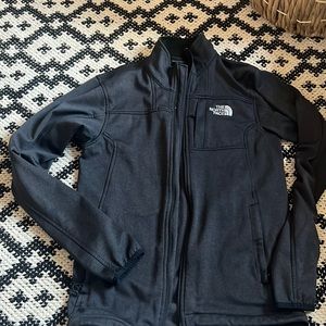 The NorthFace Mens fleece lined jacket